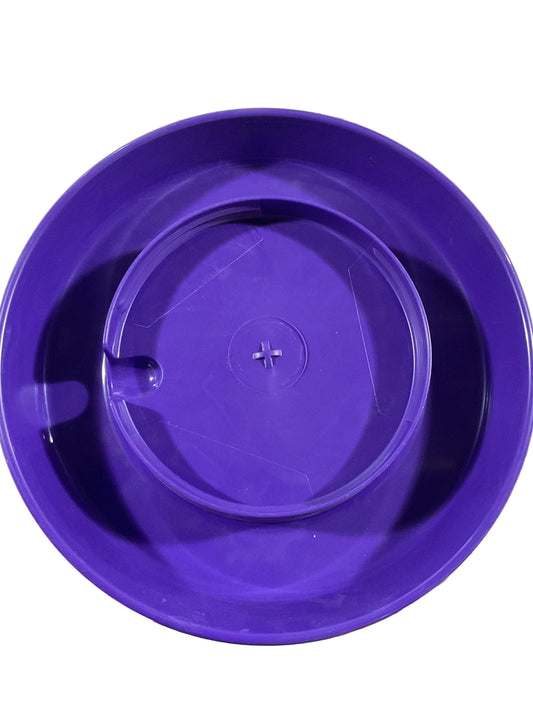 Plastic Poultry Water Base 1gal